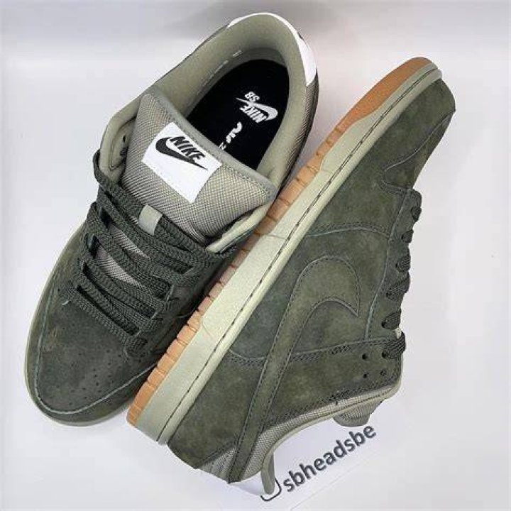 Nike SB Dunk Low OG PRM “Sequoia” Slated For Next Spring: First Look