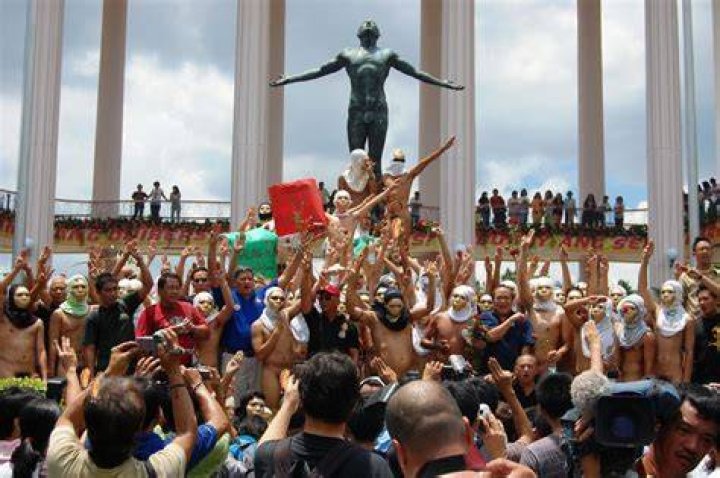 Oblation Run Nude Festivals