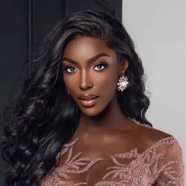 Olivia Yace net worth