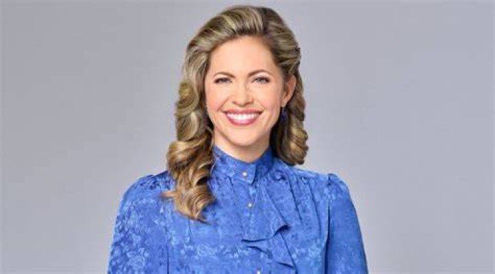 Pascale Hutton Biography, Age, Height, Husband, Net Worth, Family