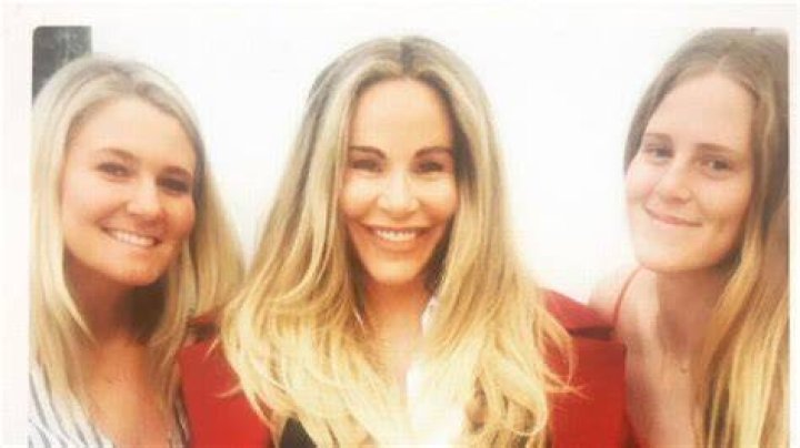 Raine Finley with her sister
