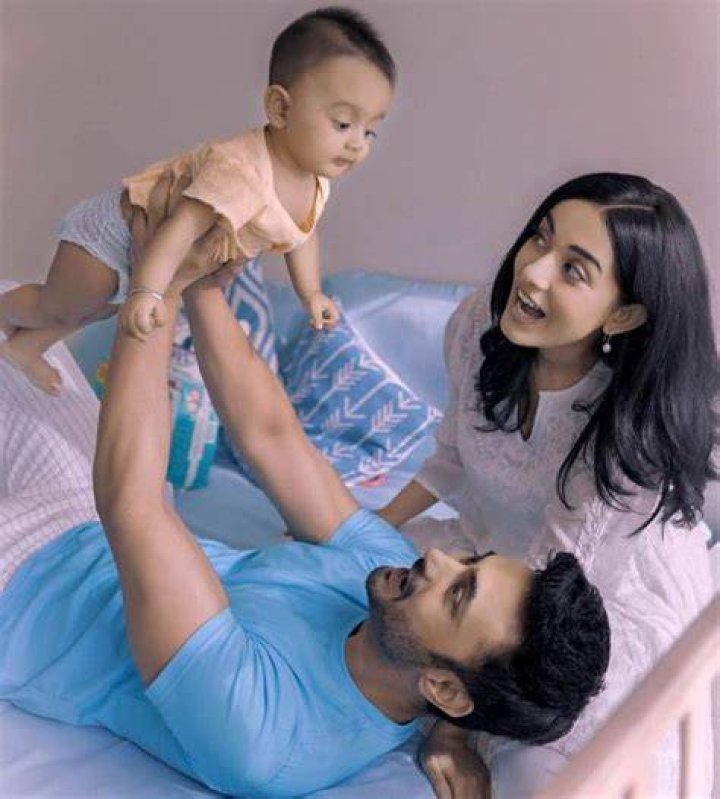 RJ Anmol with son
