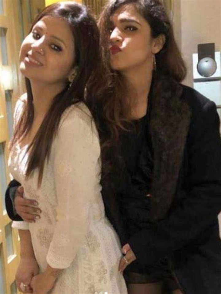 Sakshi Benipuri with her friend