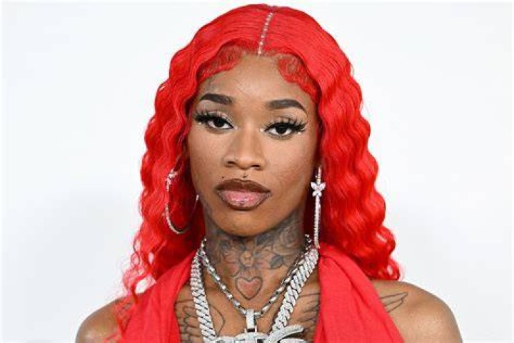 Sexyy Red Serves Up An Electric Performance Despite Pregnancy