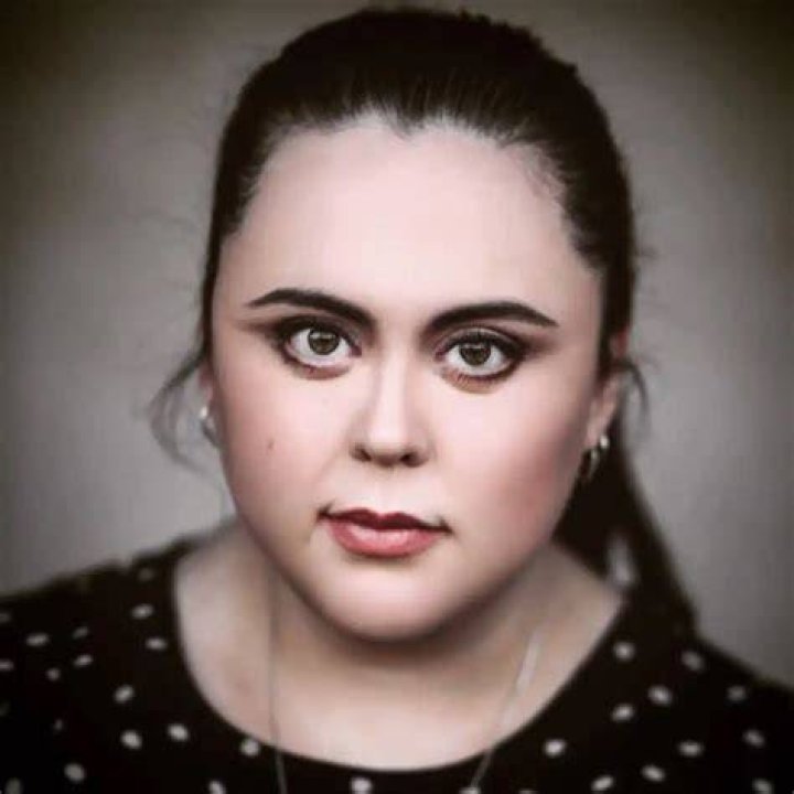 Sharon Rooney Biography, Age, Height, Husband, Net Worth, Family
