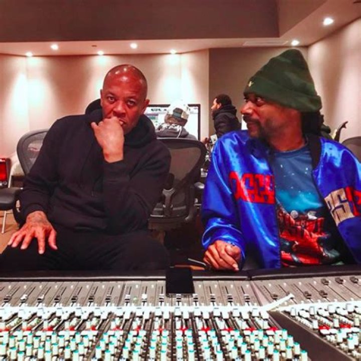 Snoop Dogg & Dr. Dre Spotted In The Studio Together