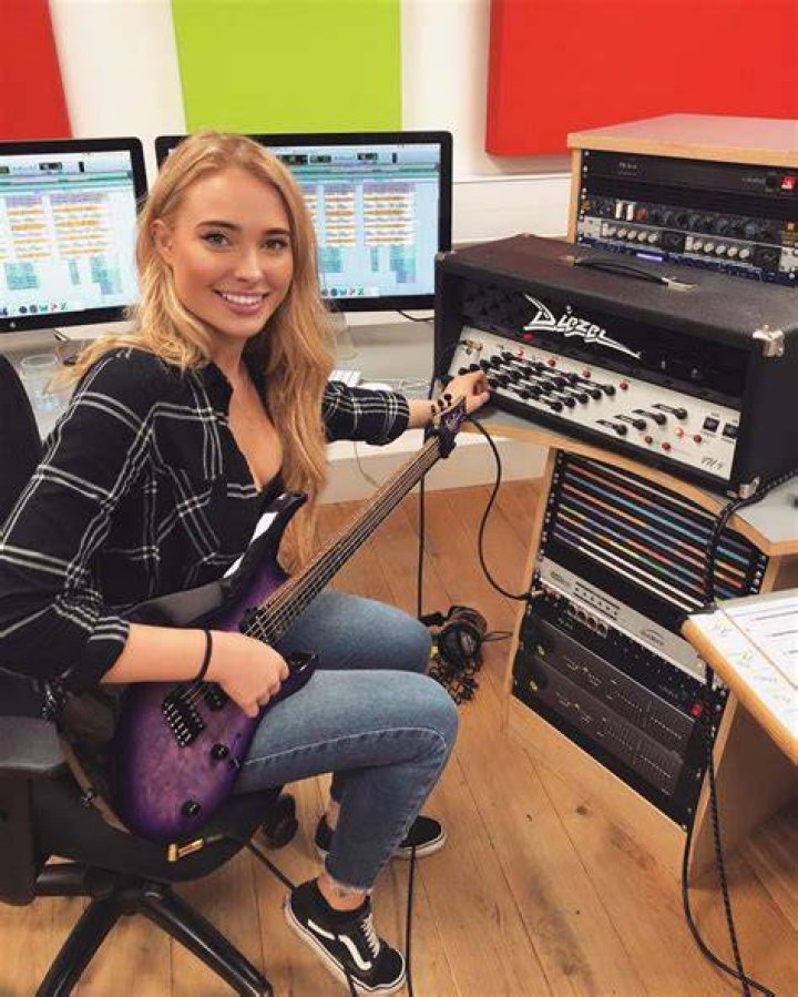 Sophie Lloyd's Instagram account