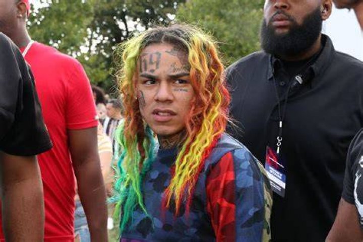 Tekashi 6ix9ine Trolls Gunna For Snitch Video