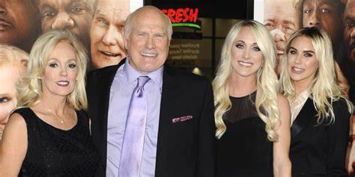 What do Terry Bradshaw’s daughters do for a living?