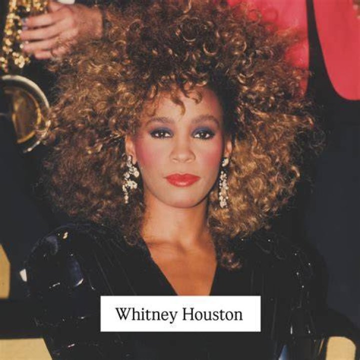 Whitney ainda está com o francês 2022?